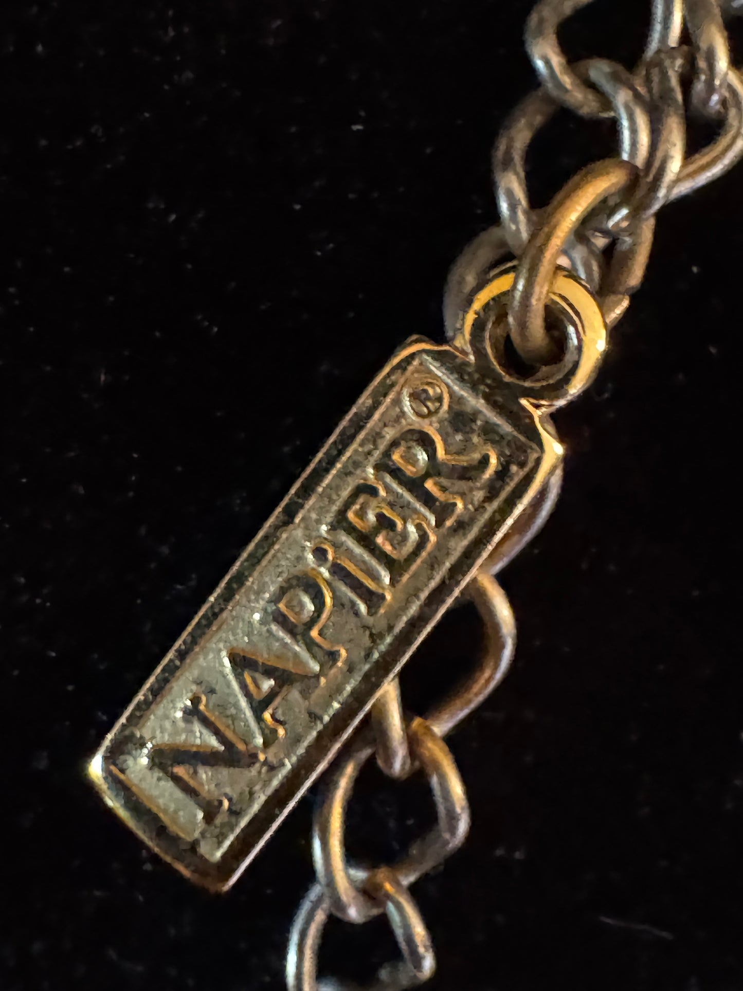 Signed Napier 16" Faux Pearl Necklace – Vintage 1980s Classic