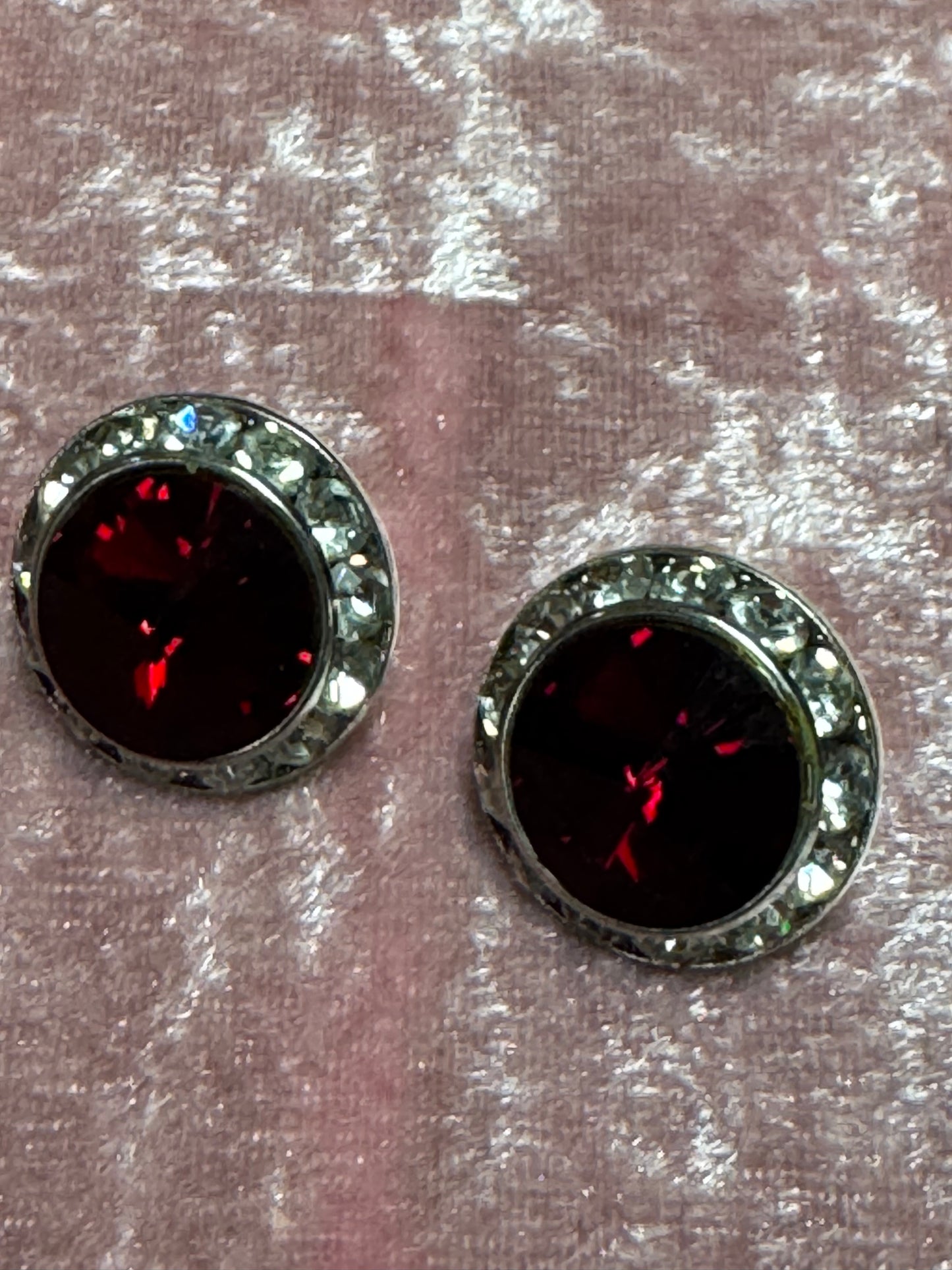 Red rivoli crystal with clear rhinestone earrings