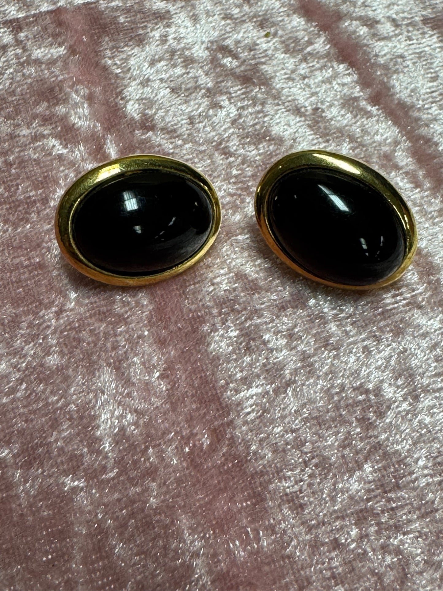 Vintage Trifari black lucite oval dome stud earrings with a goldtone setting