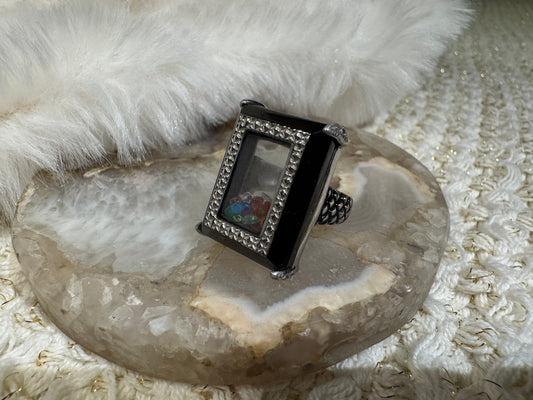 Vintage-Inspired Shaker Locket Ring - Size 8