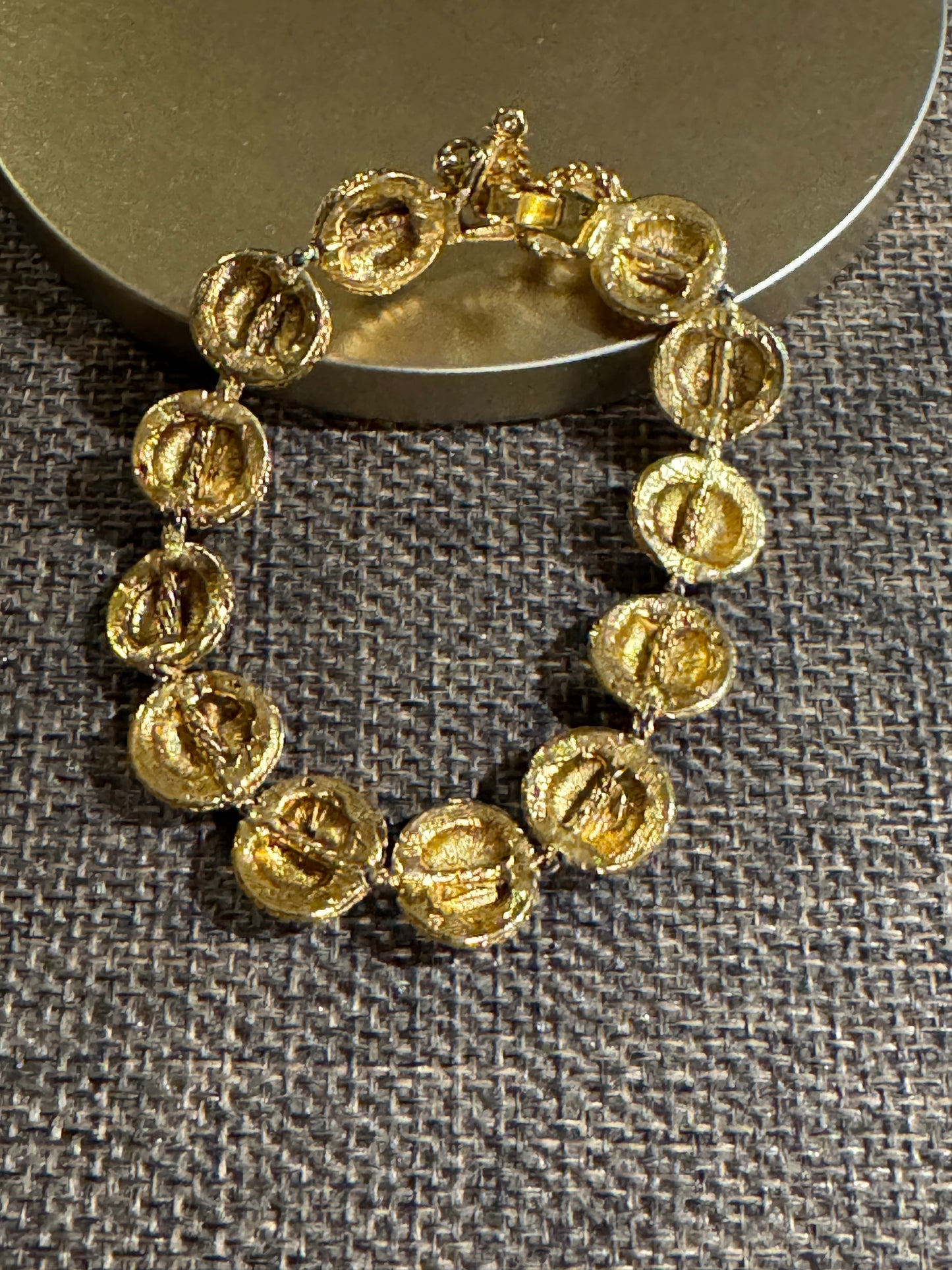 Vintage Gold-Tone Textured Link Bracelet with Faux Pearls - 7"