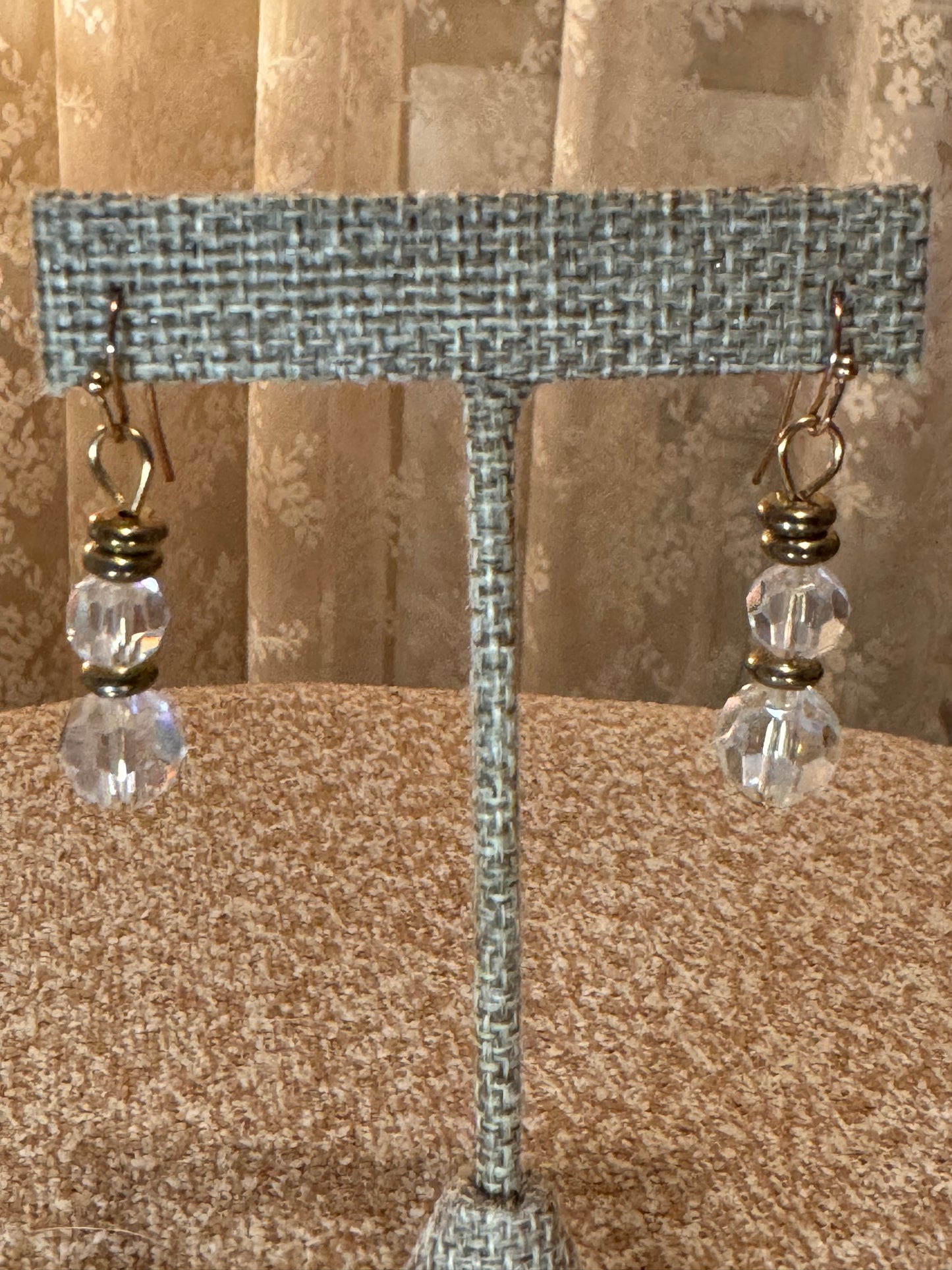 Vintage-Inspired Iridescent Dangle Earrings – Gold-Tone, Aurora Borealis Beads