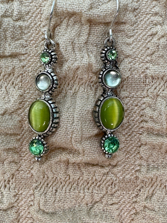 Rare Vintage Green Cat Eye Earrings