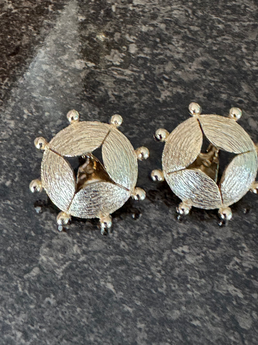 Signed Monet Vintage Gold Tone Clip Earrings