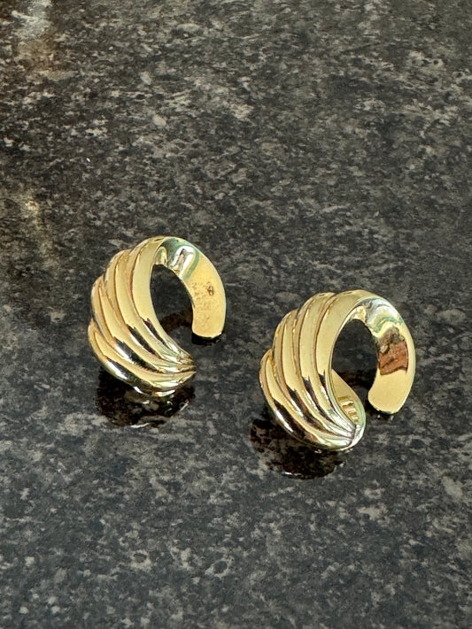 Signed Monet Vintage Gold Tone Clip Earrings