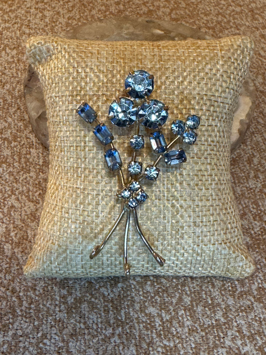 Vintage Blue Rhinestone Floral Brooch – Gold Tone Mid-Century Sparkle
