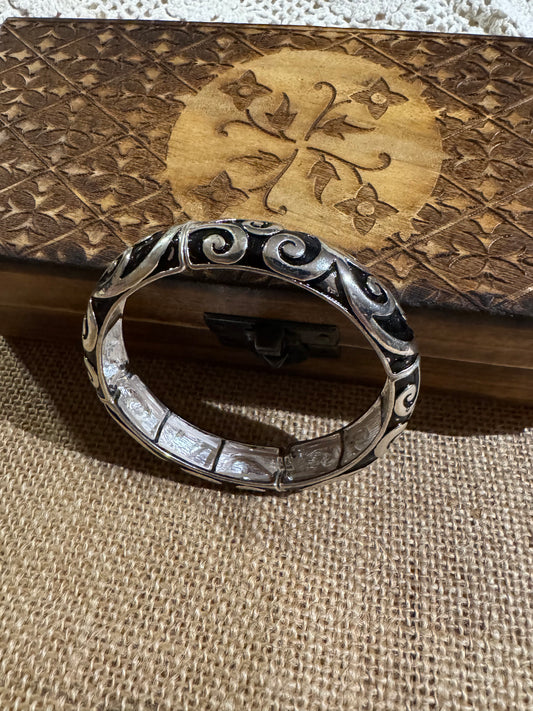 Vintage-Style Silver-Tone Enamel Hinged Bangle Bracelet