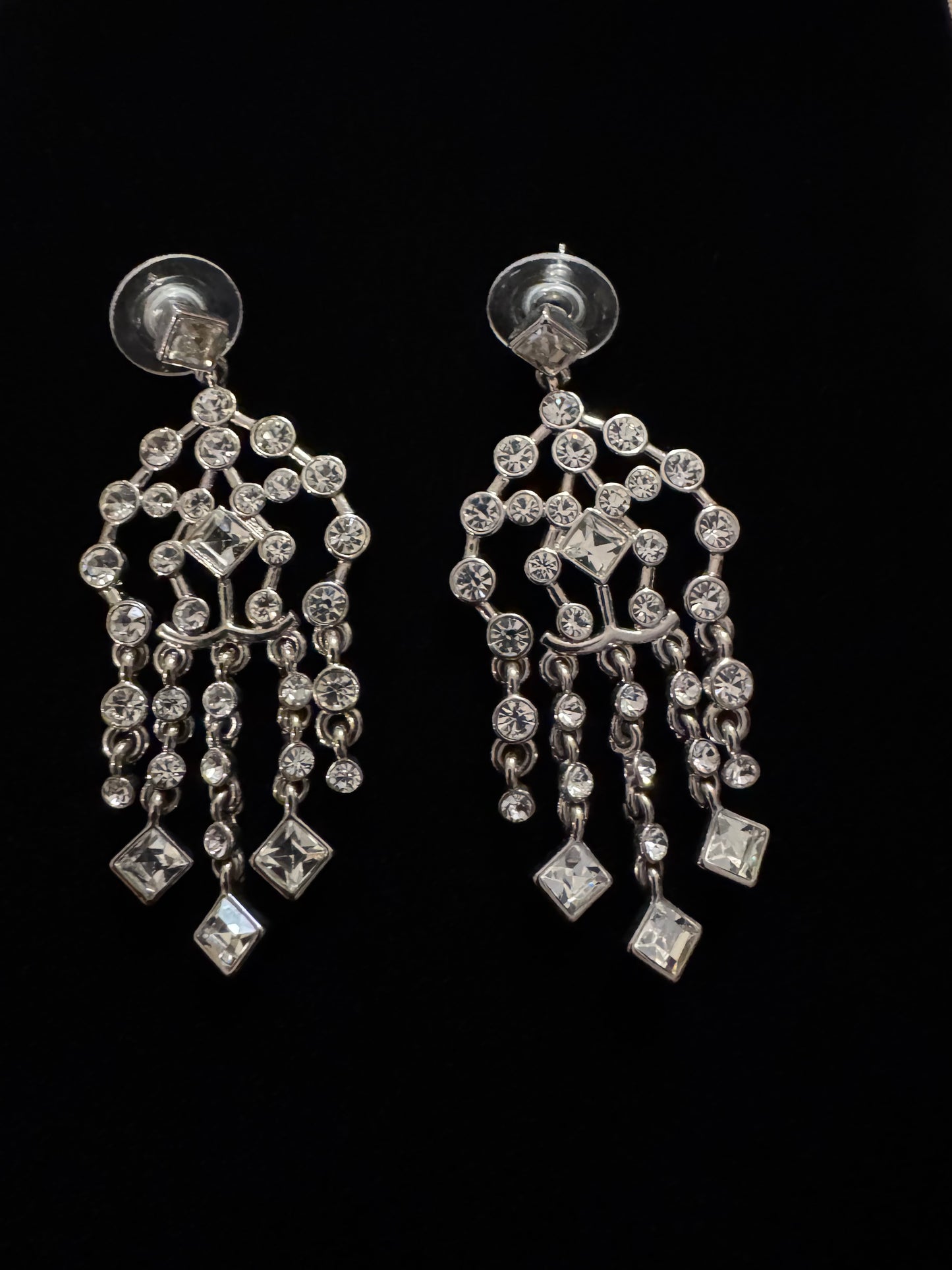 Vintage Silver-Toned Rhinestone Chandelier Earrings (Graziano Inspired)