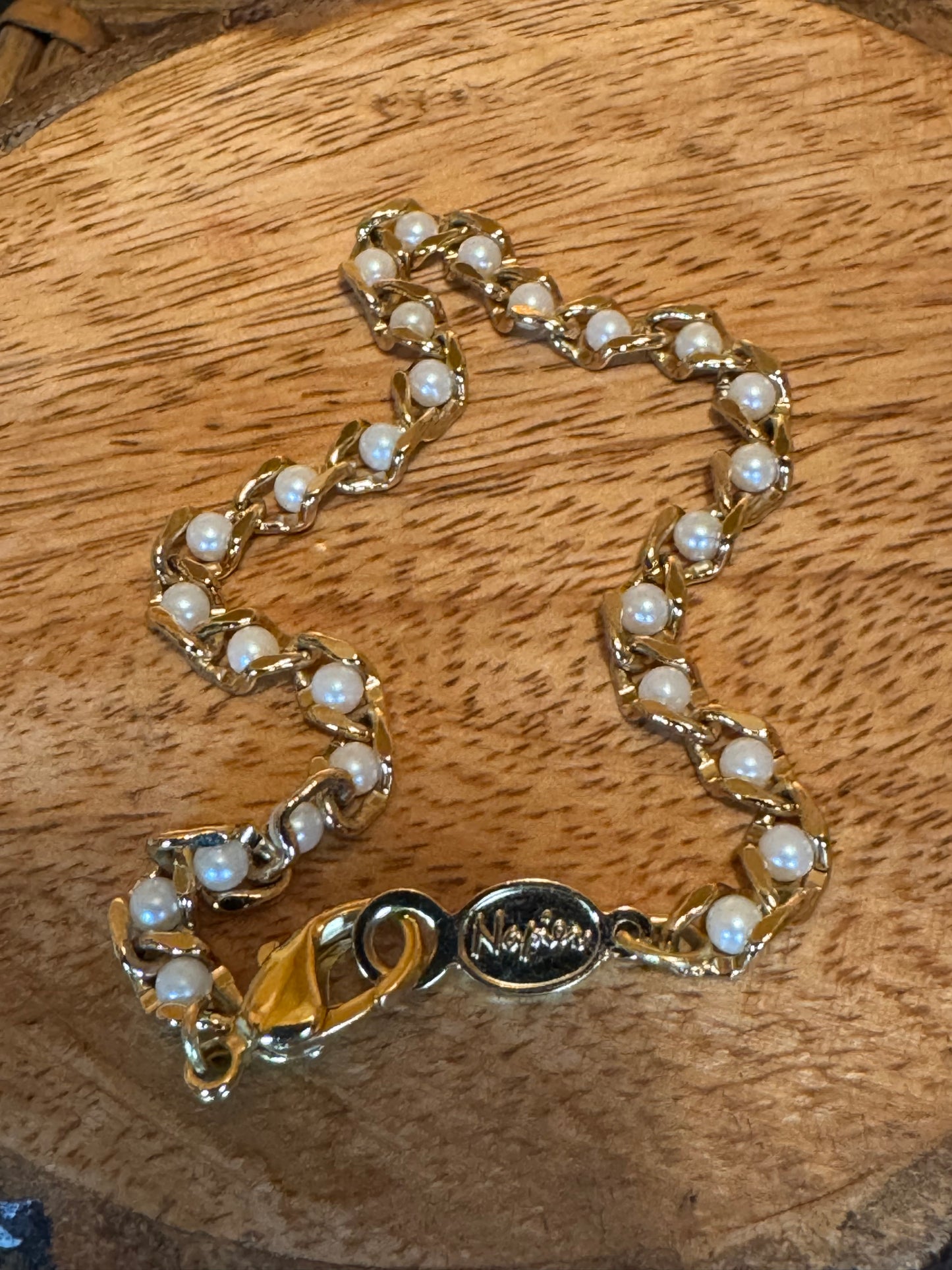 Vintage Signed Napier “Golden Ribbons & Faux Pearl” Bracelet – 7” Classic Hugs & Kisses Style