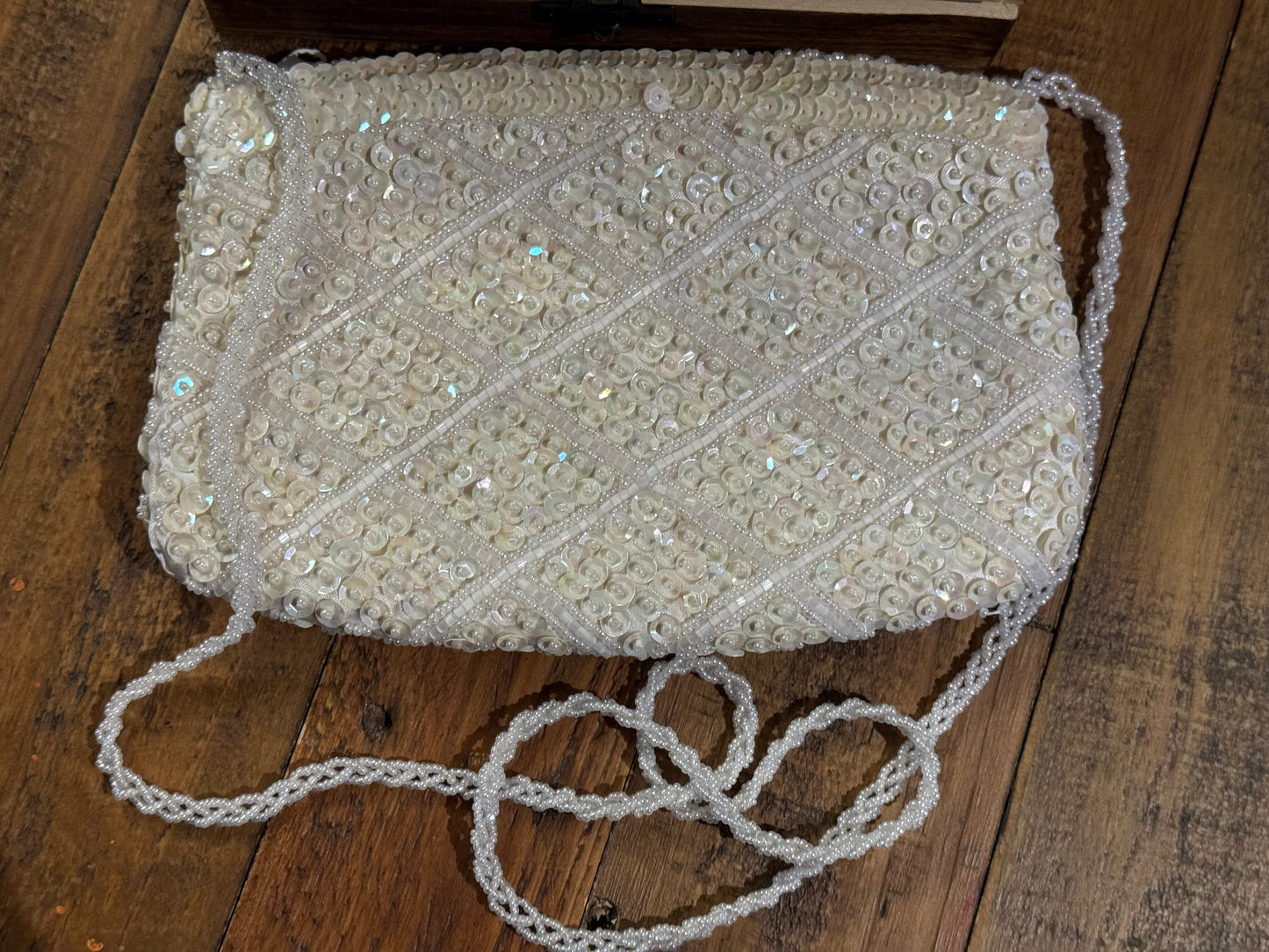 Vintage 1980s La Regale Beaded Evening Bag – Cream/Ivory