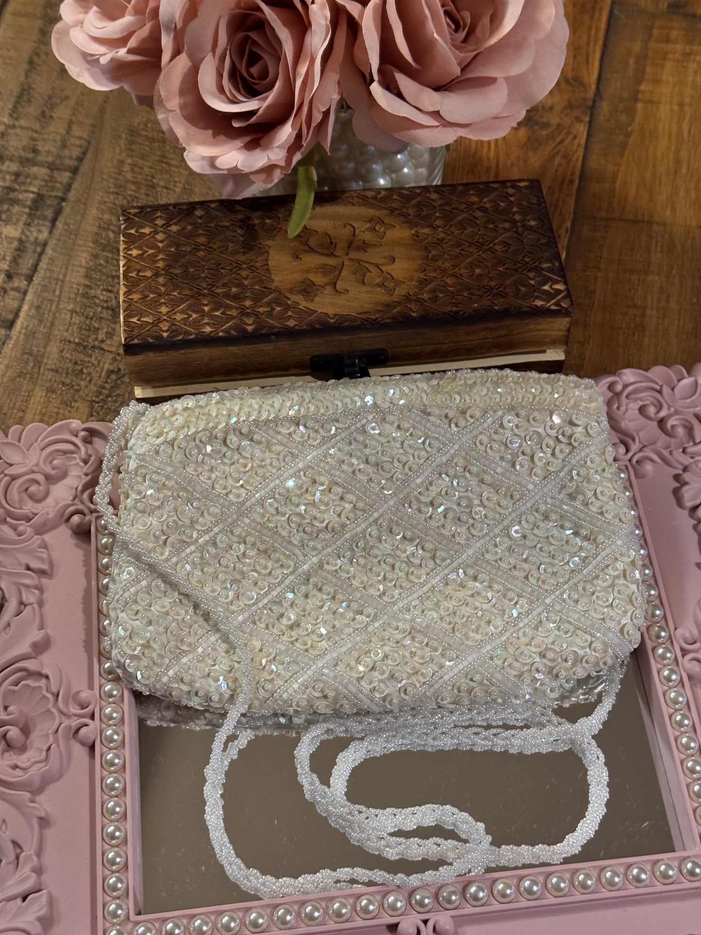 Vintage 1980s La Regale Beaded Evening Bag – Cream/Ivory