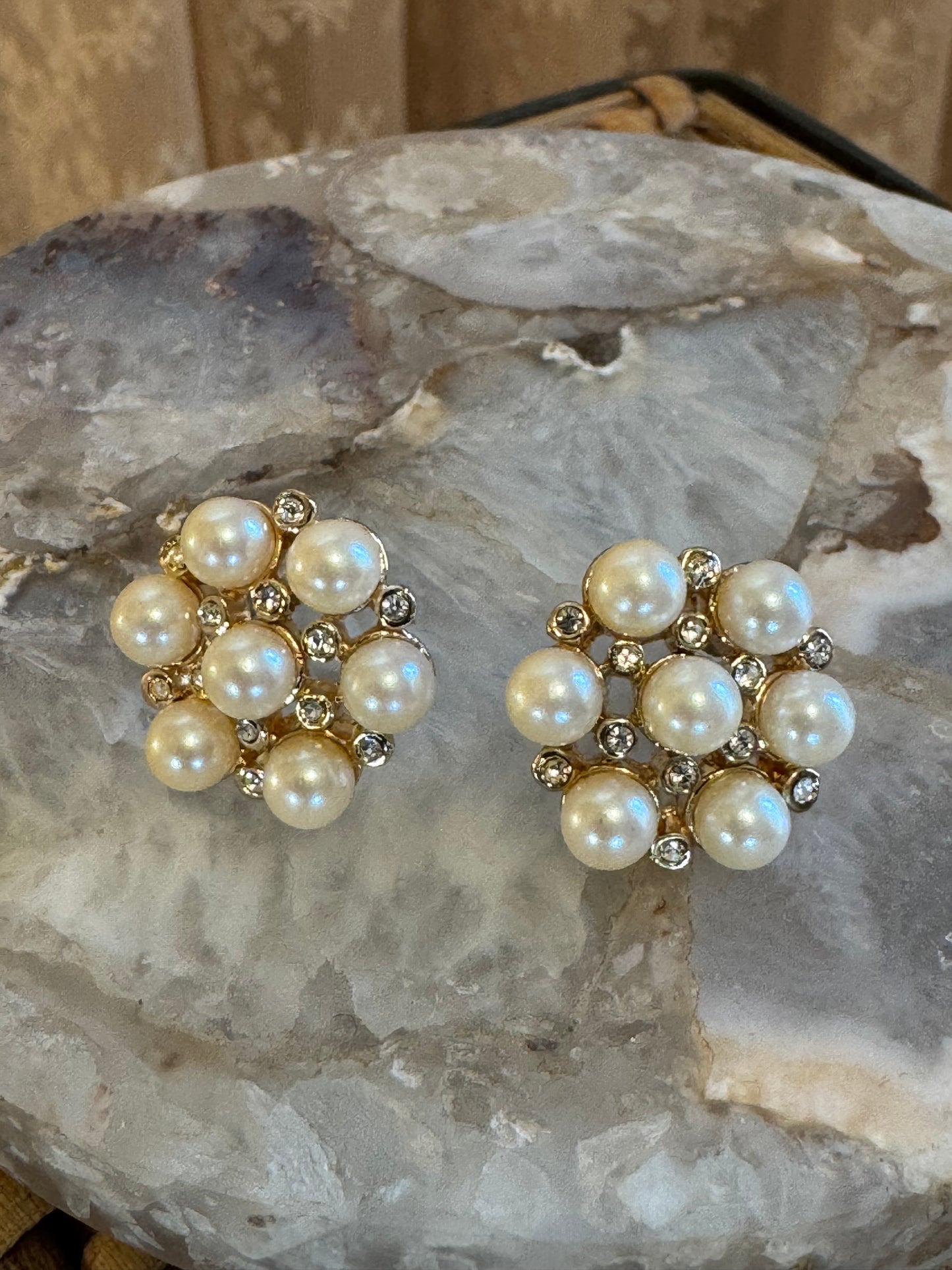 Vintage Faux Pearl & Rhinestone Cluster Earrings – Classic Floral Glow