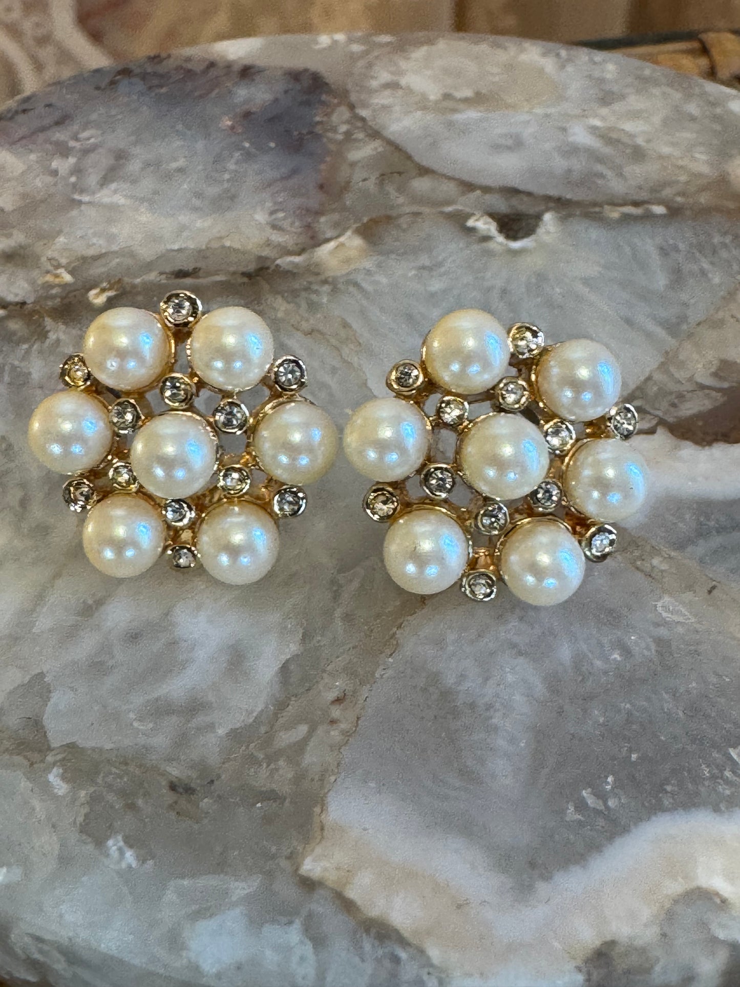 Vintage Faux Pearl & Rhinestone Cluster Earrings – Classic Floral Glow