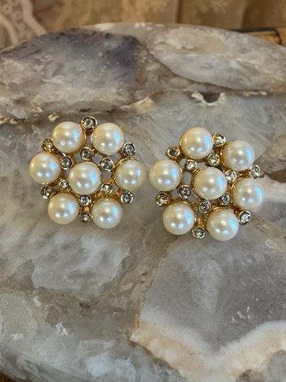 Vintage Faux Pearl & Rhinestone Cluster Earrings – Classic Floral Glow