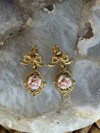 Gold Tone Vintage Inspired Flower Earrings