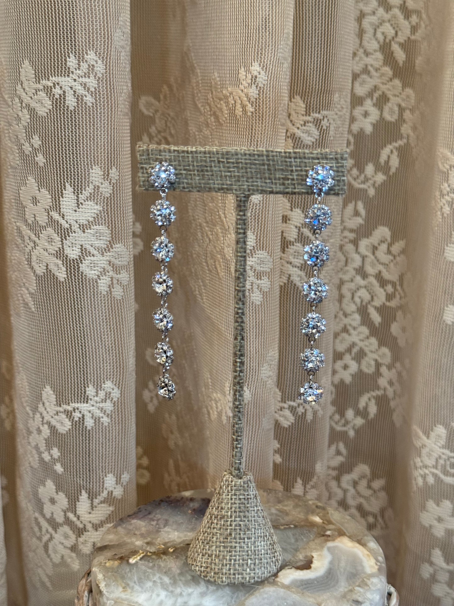 Cascading Crystal Drop Earrings – Vintage Riviera Elegance