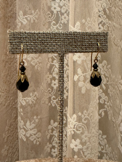 Alison Faye Black Faceted Drop Earrings – Vintage-Inspired Elegance