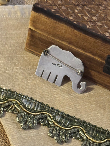 Beautiful Vintage EFS 925 Mexico Sterling Silver Elephant Brooch Pin