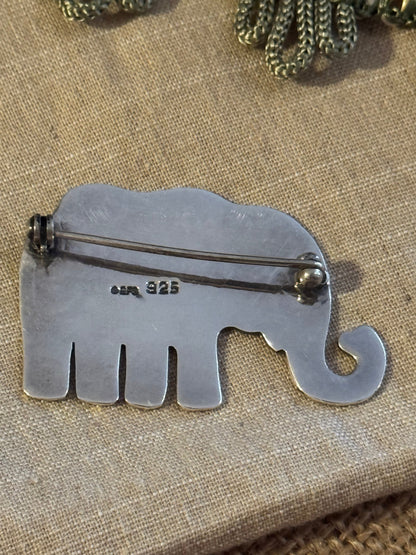 Beautiful Vintage EFS 925 Mexico Sterling Silver Elephant Brooch Pin