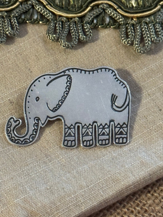 Beautiful Vintage EFS 925 Mexico Sterling Silver Elephant Brooch Pin