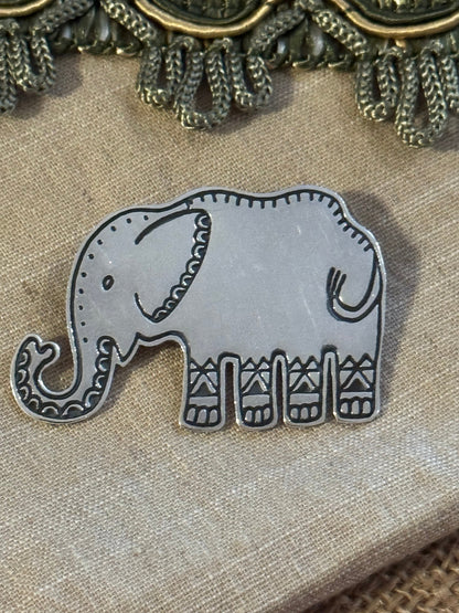 Beautiful Vintage EFS 925 Mexico Sterling Silver Elephant Brooch Pin