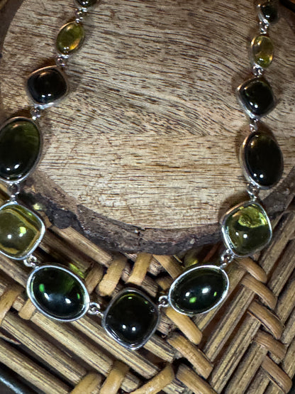 Vintage Signed Napier Emerald Green Cabochon Necklace
