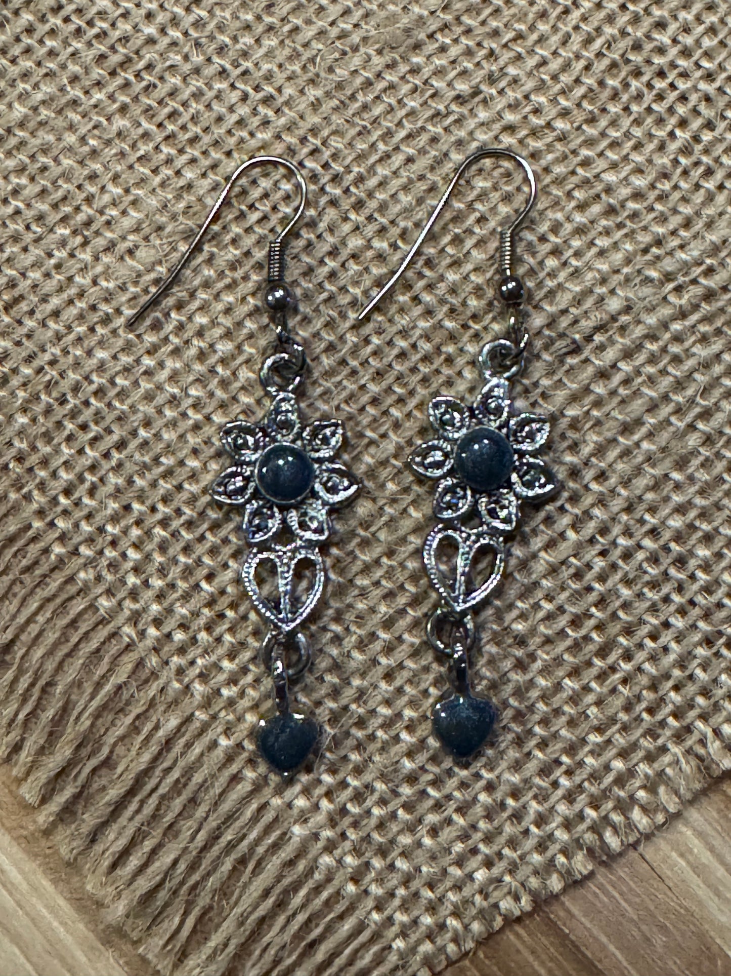 Vintage Blue Crystal Heart Filigree Dangle Earrings