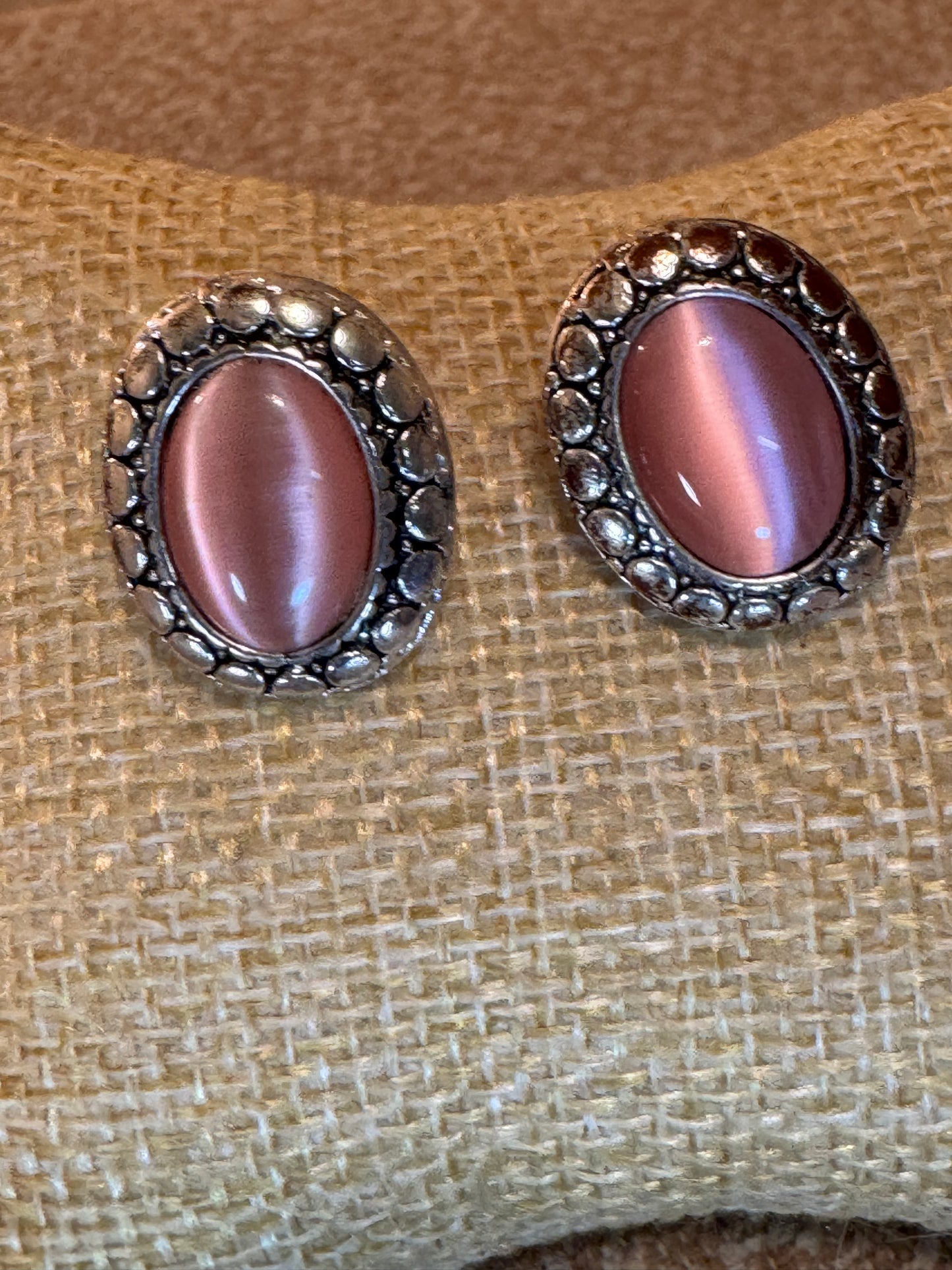 Vintage Silver Pink Cat Eye Oval Stud Earrings