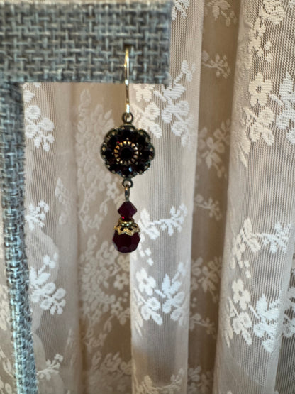 Victorian-Inspired Garnet Bead Lariat Necklace & Dangle Earrings Set – Bohemian Elegance