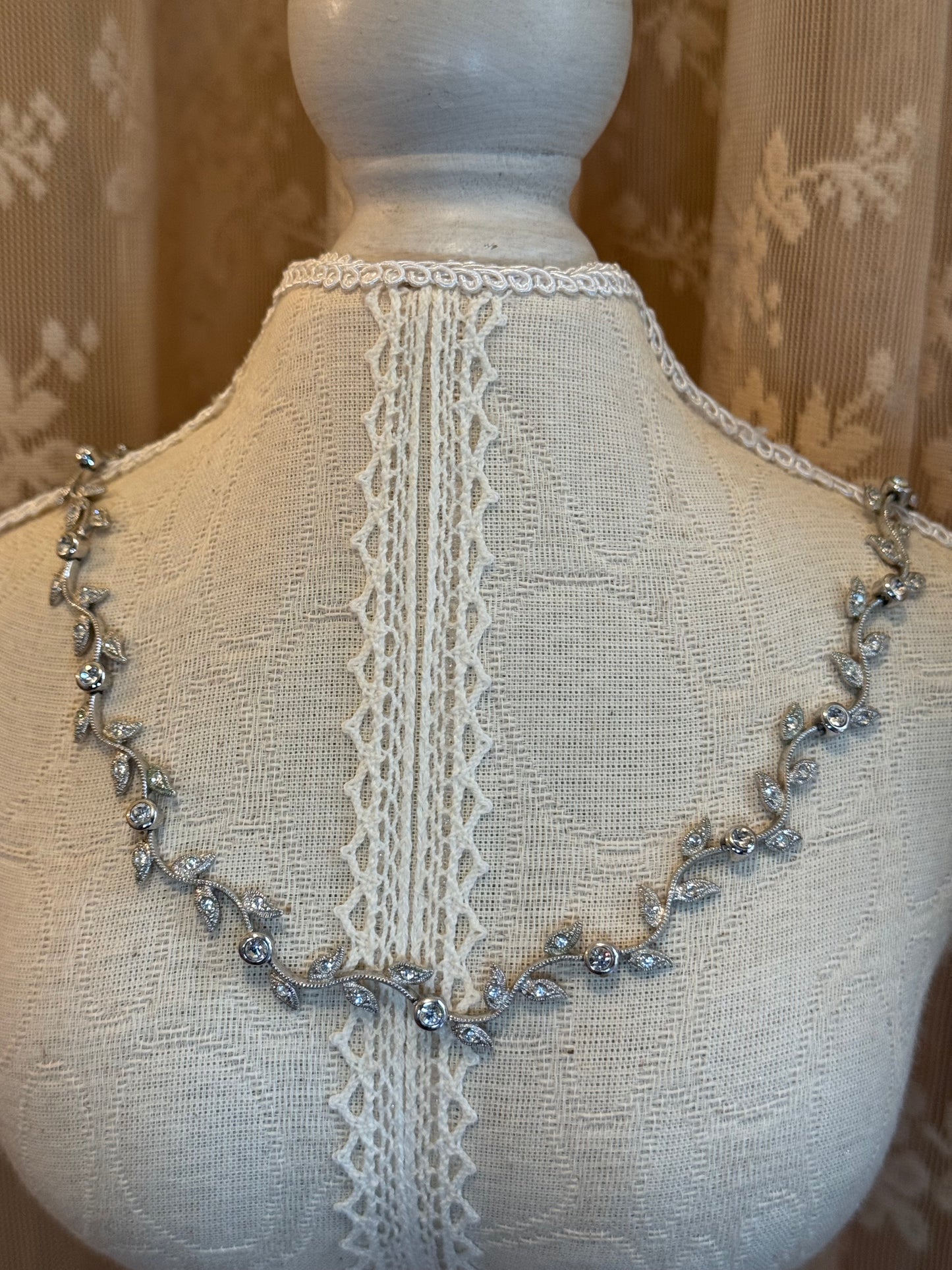 Nadri Cubic Zirconia Vine Collar Necklace – Silver-Tone Leaf Statement