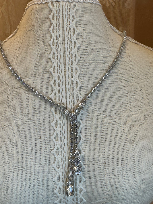Vintage Rhinestone Lariat Y-Necklace – Silver-Tone Drop Statement