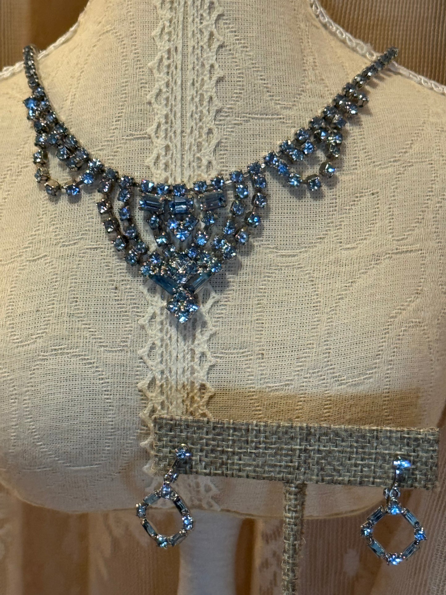 Vintage 1950s–1960s Blue Rhinestone Necklace & Matching Earrings Set – Silver-Tone Drapery Bib Design