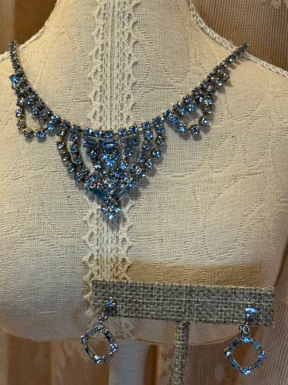 Vintage 1950s–1960s Blue Rhinestone Necklace & Matching Earrings Set – Silver-Tone Drapery Bib Design