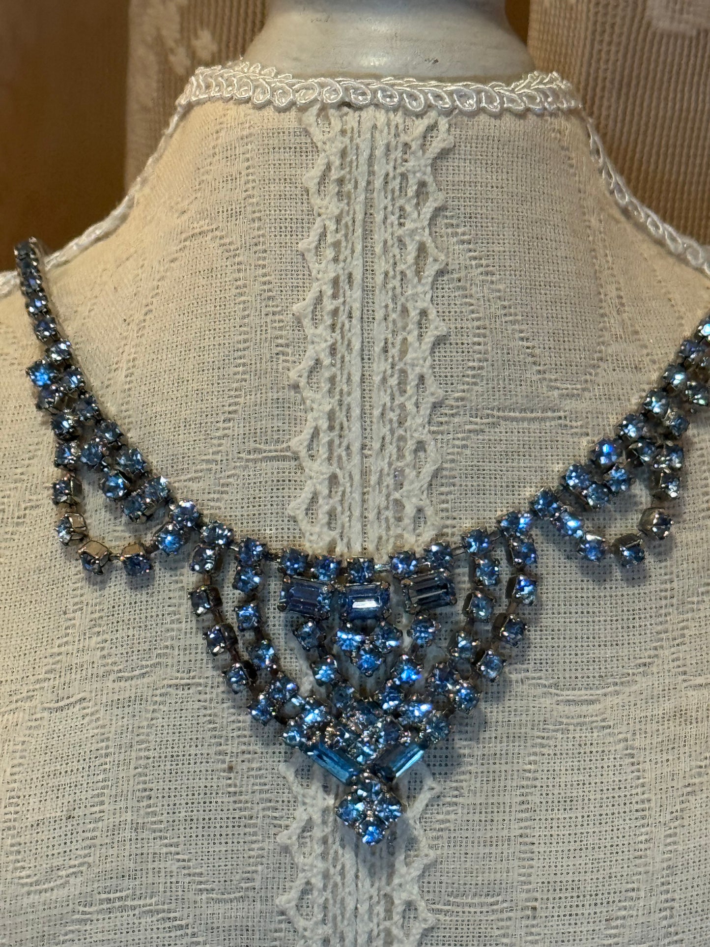 Vintage 1950s–1960s Blue Rhinestone Necklace & Matching Earrings Set – Silver-Tone Drapery Bib Design