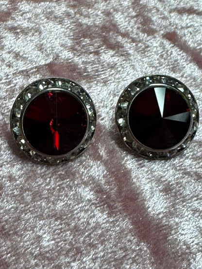 Red rivoli crystal with clear rhinestone earrings