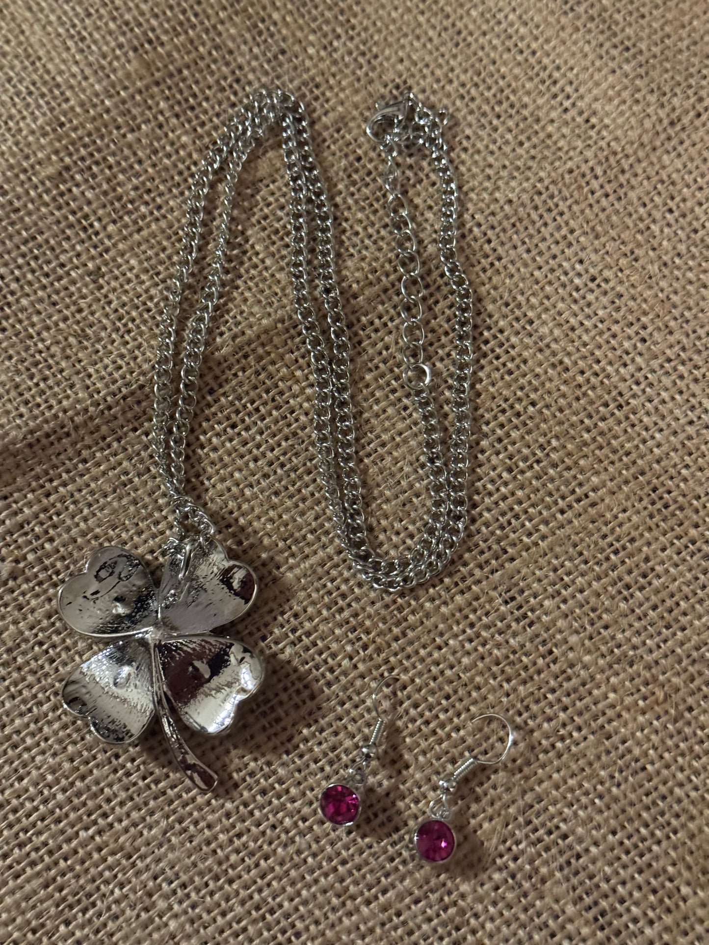 ✨ “Four‑Leaf  Necklace and Earring Set ✨ Playful, radiant, and full of charm.