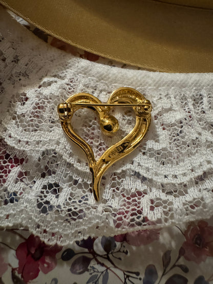 ✨ Vintage Gold-Tone Heart Brooch with Crystal Accent – Signed Avon ✨