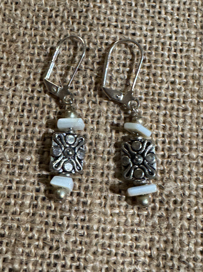 ✨ Vintage-Style Silver-Tone and White Bead Dangle Earrings ✨