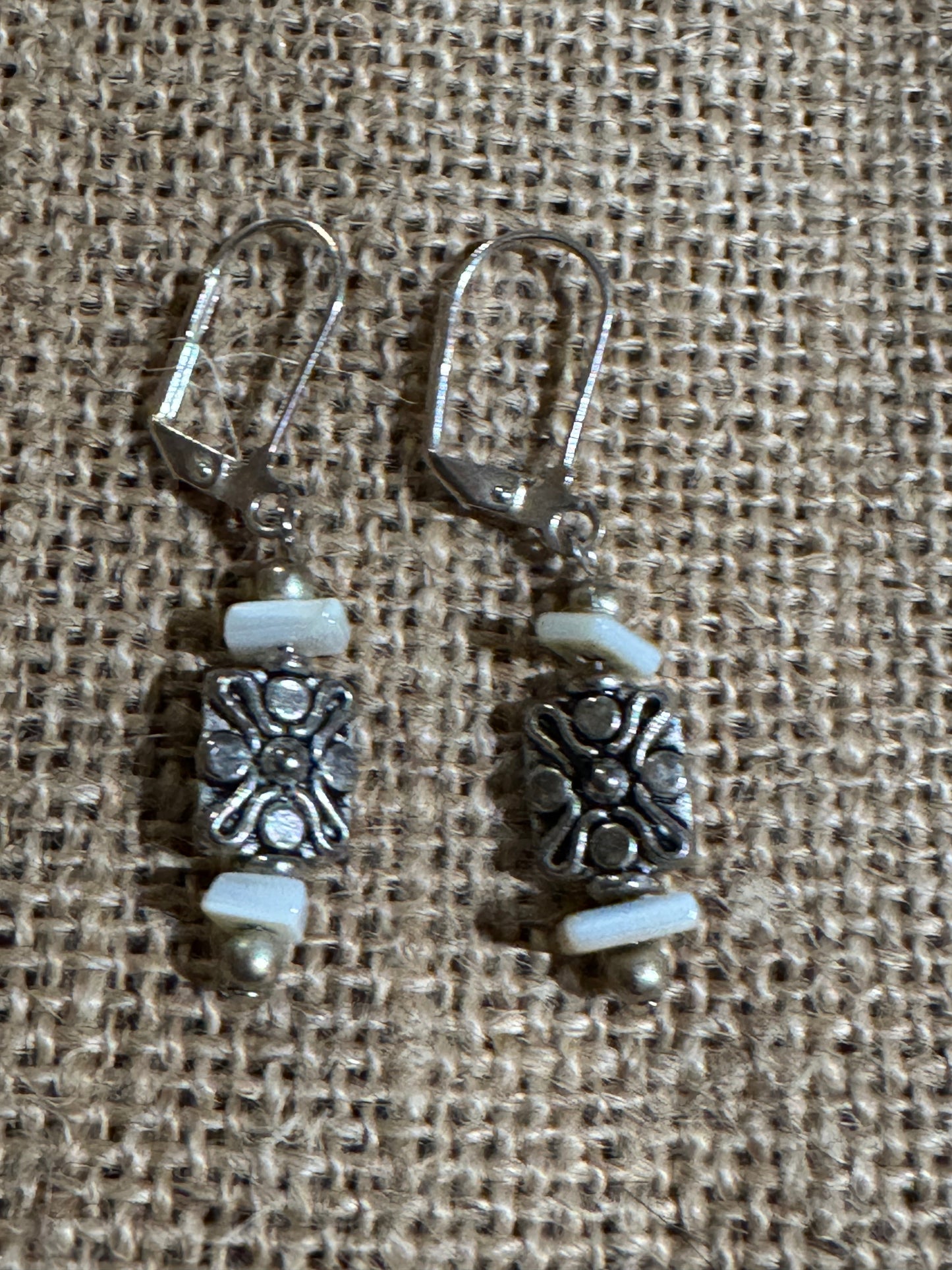 ✨ Vintage-Style Silver-Tone and White Bead Dangle Earrings ✨