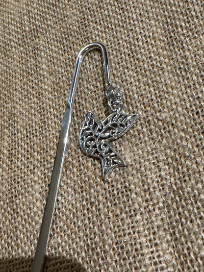 ✨ Victorian-Style Silver-Tone Filigree Bird Bookmark ✨ Charming, delicate, and timeless.