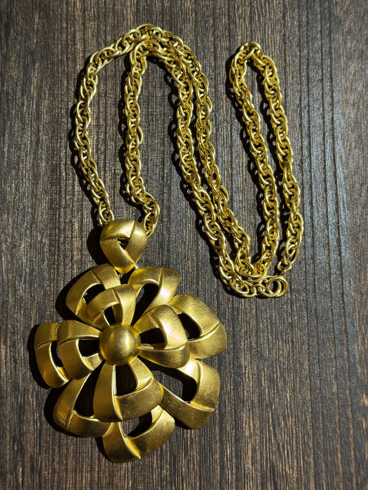 Vintage 1960s Signed Crown Trifari Satin-Gilt Mod Flower Pendant Necklace - Collector's Item