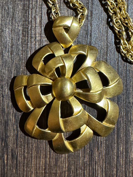 Vintage 1960s Signed Crown Trifari Satin-Gilt Mod Flower Pendant Necklace - Collector's Item