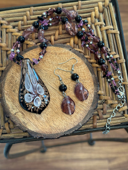 Artisanal Murano-style necklace and earrings set