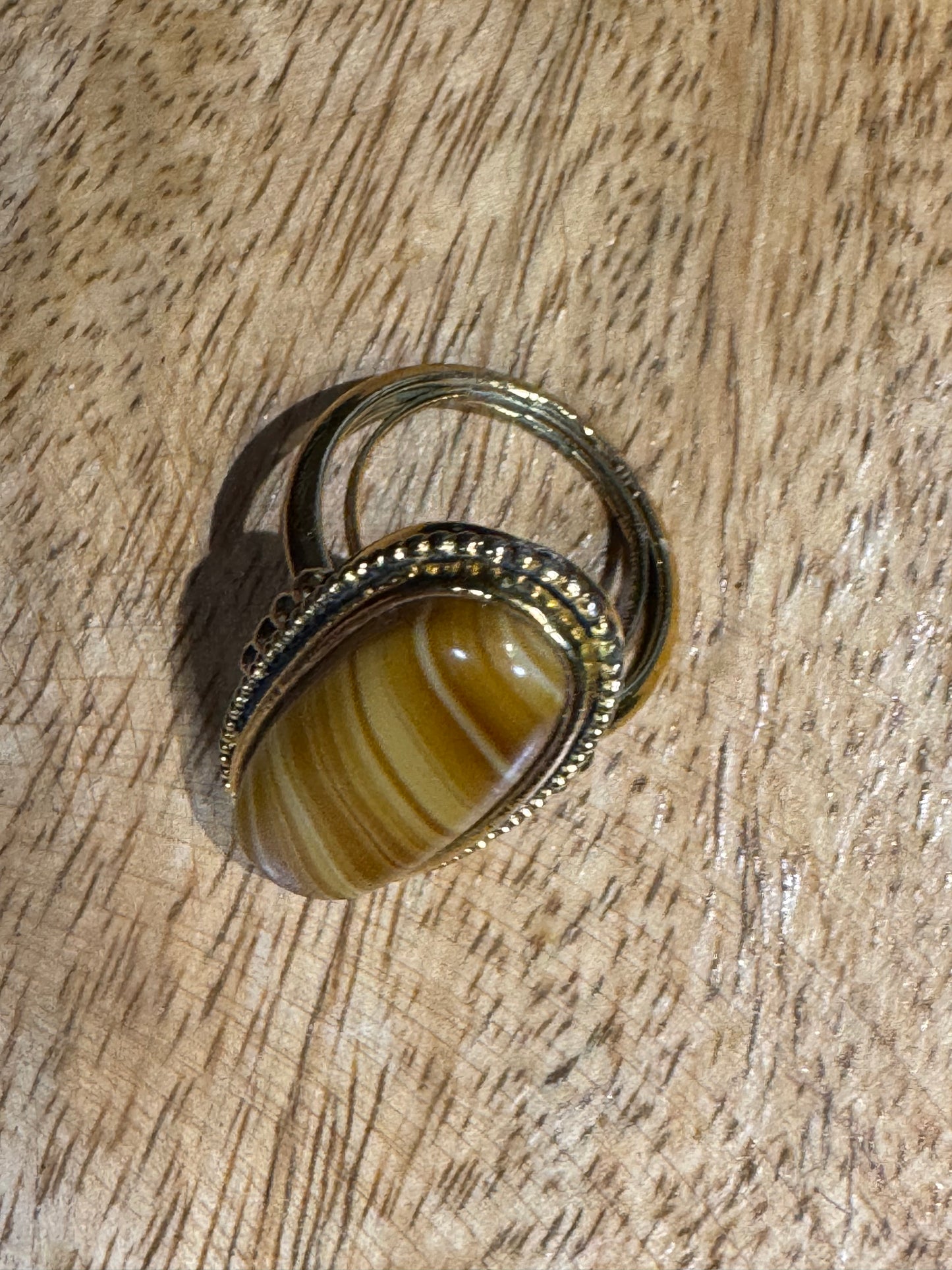 1970s bohemian glamour with this gorgeous vintage Avon statement ring
