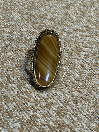 1970s bohemian glamour with this gorgeous vintage Avon statement ring