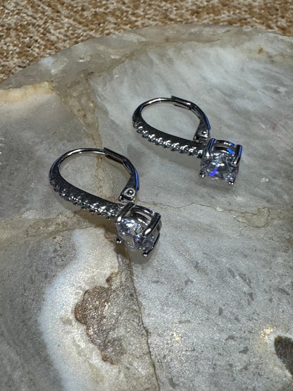 ✨ Vintage-Inspired Elegance: 925 Sterling Silver & CZ Leverback Drop Earrings ✨