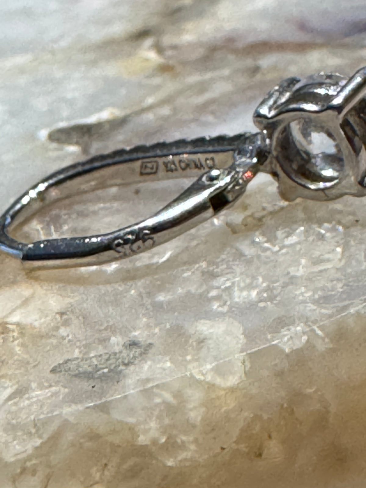 ✨ Vintage-Inspired Elegance: 925 Sterling Silver & CZ Leverback Drop Earrings ✨