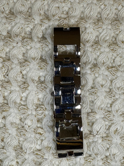 Focus Silver-Tone Quartz Watch – Modern Minimalist Fashion Timepiece