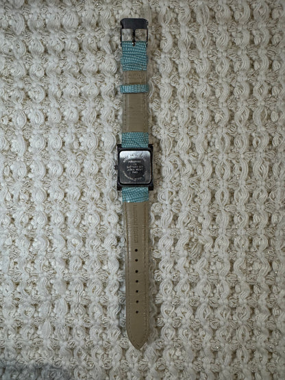 Vintage-Style Square Face Watch – Light Blue Faux-Lizard Strap