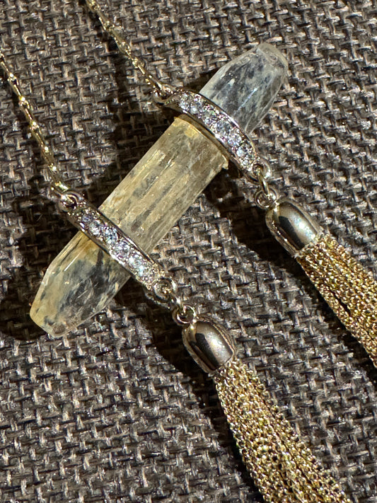 ✨ White House Black Market Crystal Tassel Lariat Necklace ✨